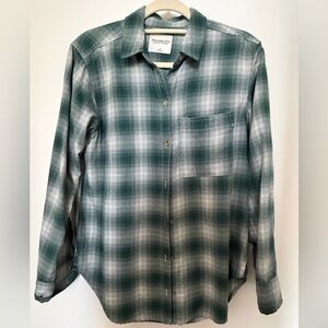 Abercrombie & Fitch Green and White Plaid Button-Down
